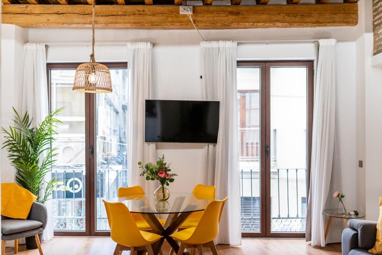 Wekey Homes Granada, Mesones Central Suites Εξωτερικό φωτογραφία