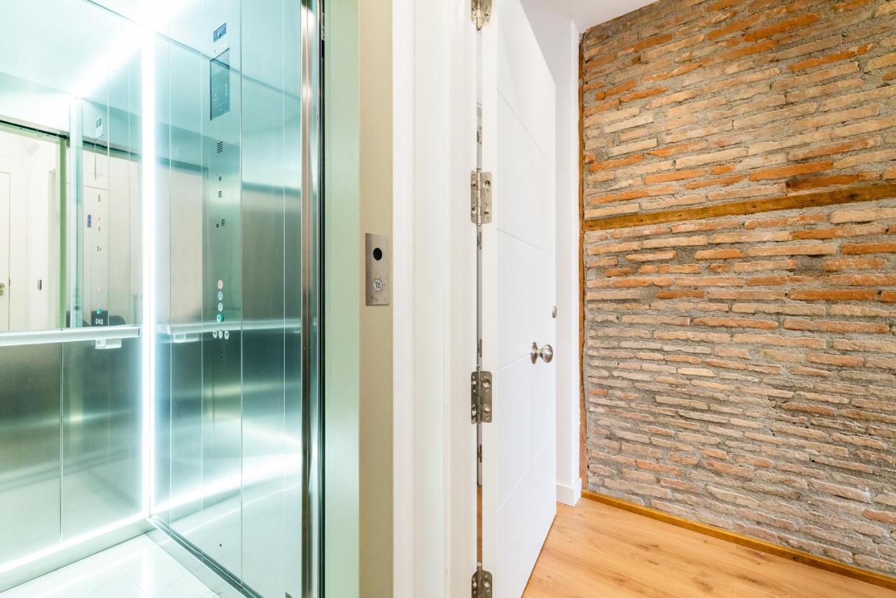 Wekey Homes Granada, Mesones Central Suites Εξωτερικό φωτογραφία