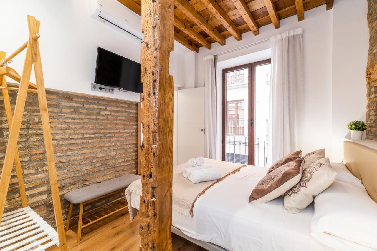 Wekey Homes Granada, Mesones Central Suites Εξωτερικό φωτογραφία
