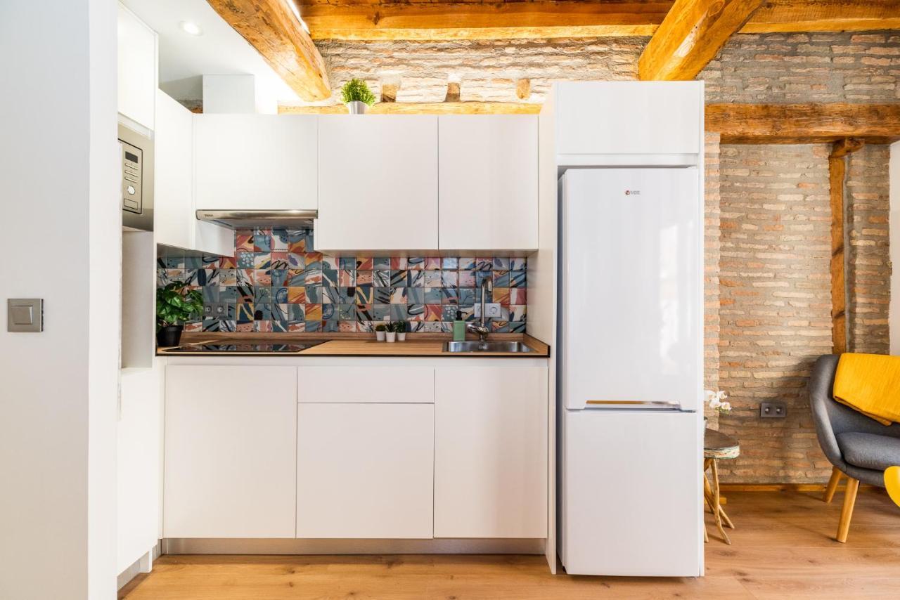 Wekey Homes Granada, Mesones Central Suites Εξωτερικό φωτογραφία