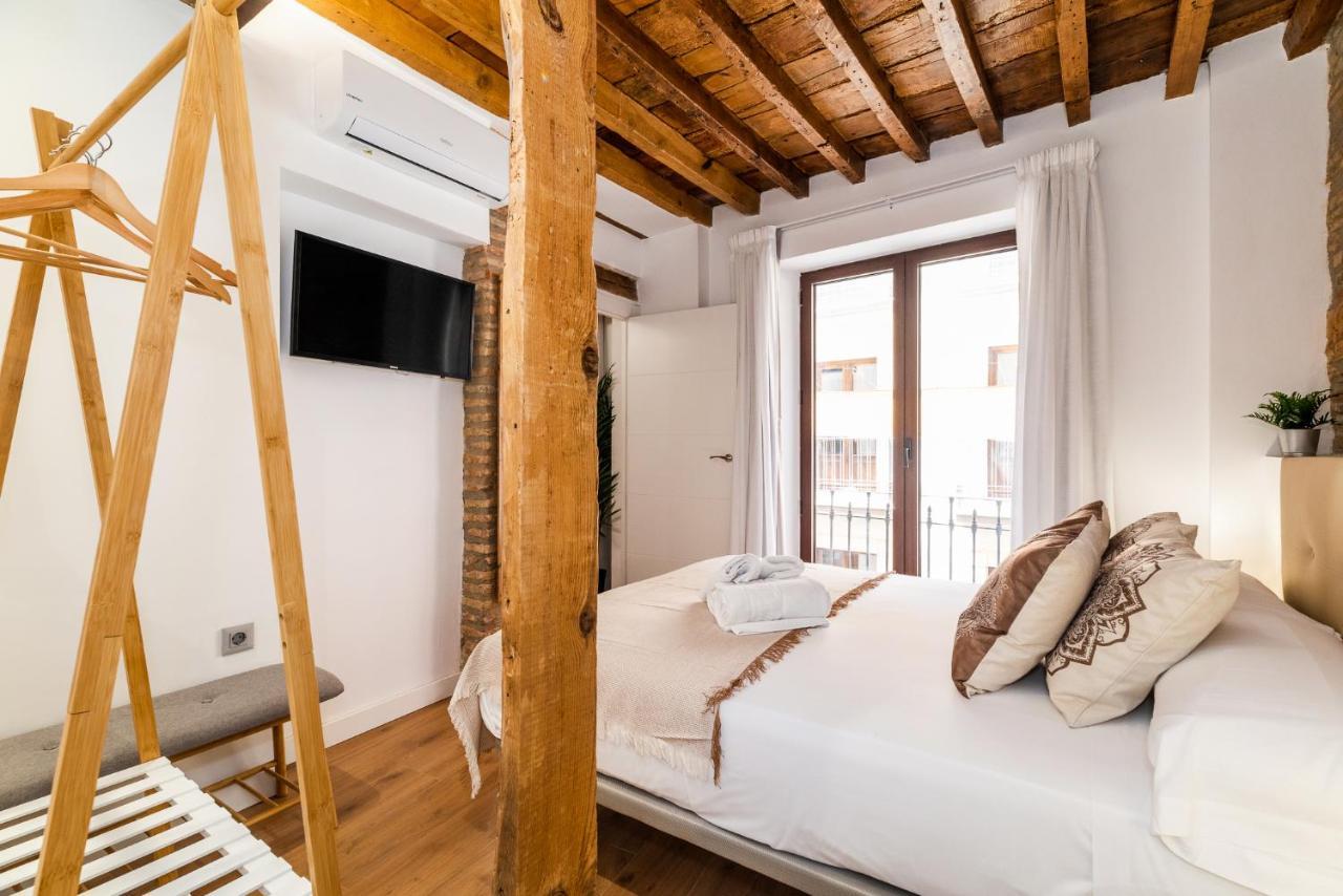 Wekey Homes Granada, Mesones Central Suites Εξωτερικό φωτογραφία